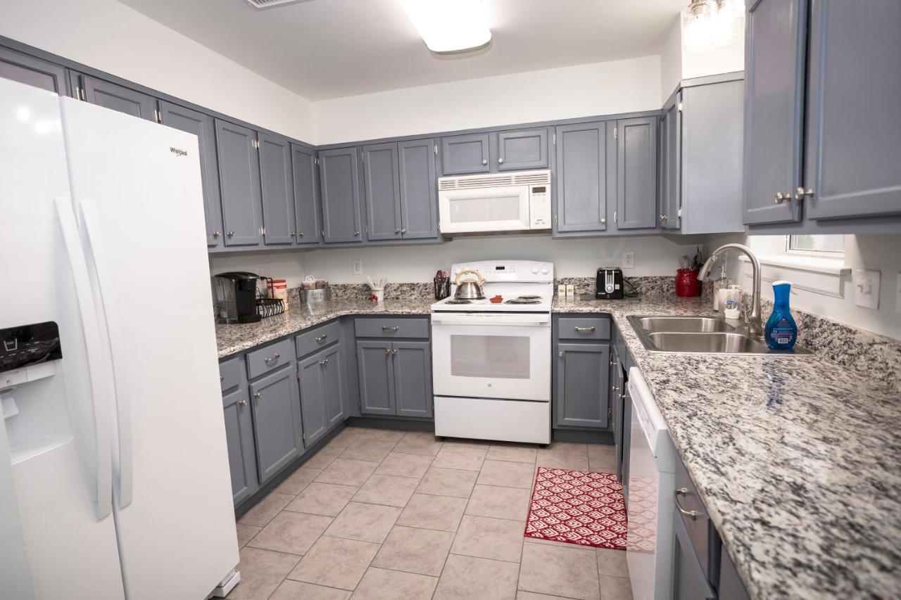 Elegant 3 Bedroom Apt With Free Parking And Balcony Nashville Exterior foto